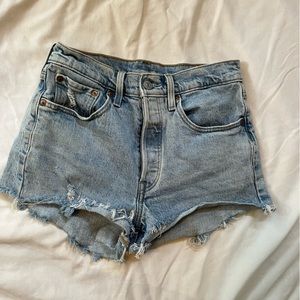Levi’s size 26 denim cutoff button down jean shorts